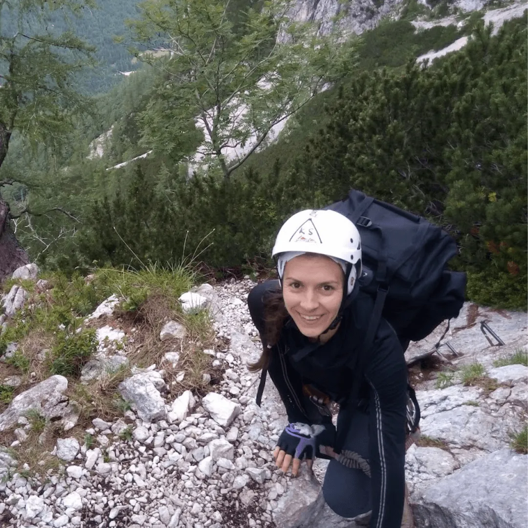 swiss-mail-solutions-team-alex-climbing-the-mountain